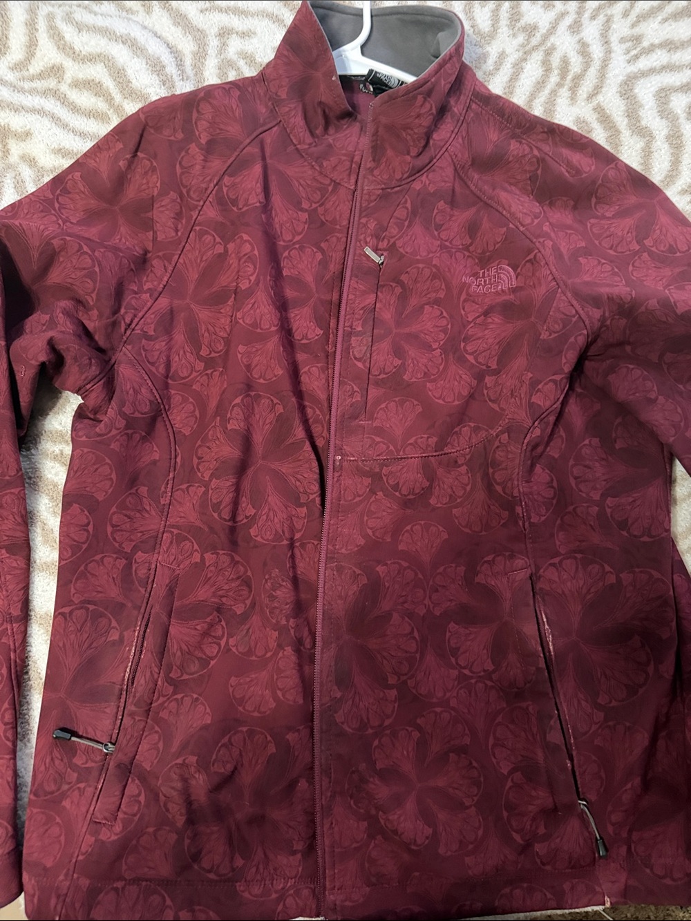 The North Face Women's Floral-Print Burgundy Utility Jacket